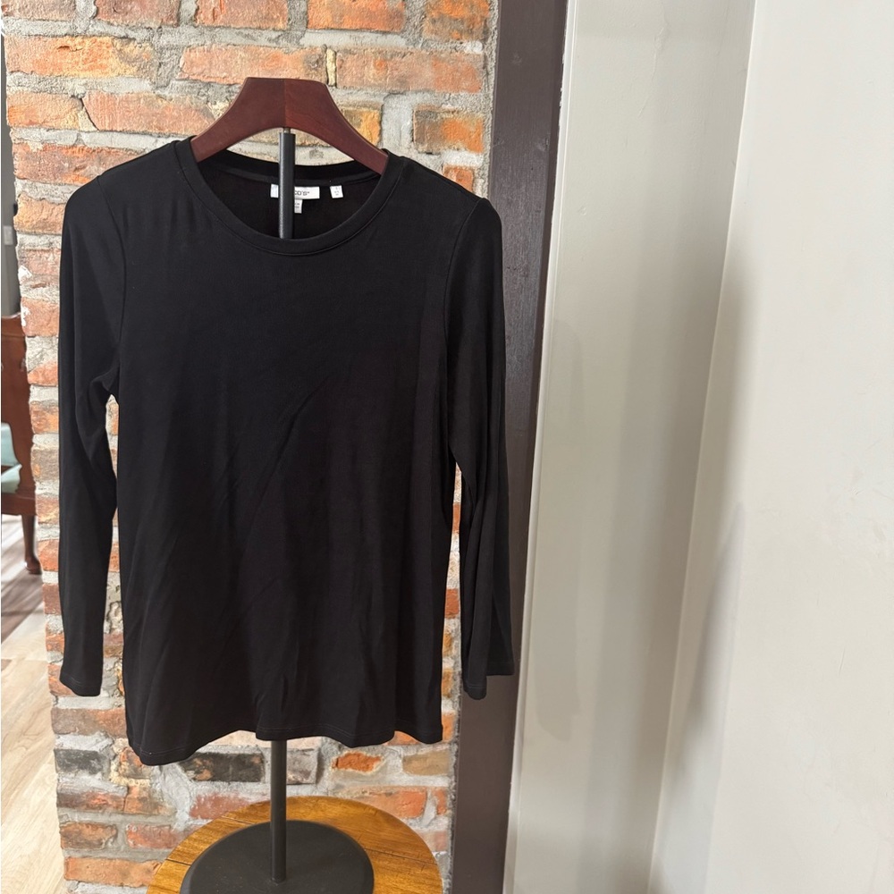 Chico's Classic Black Long Sleeve Top